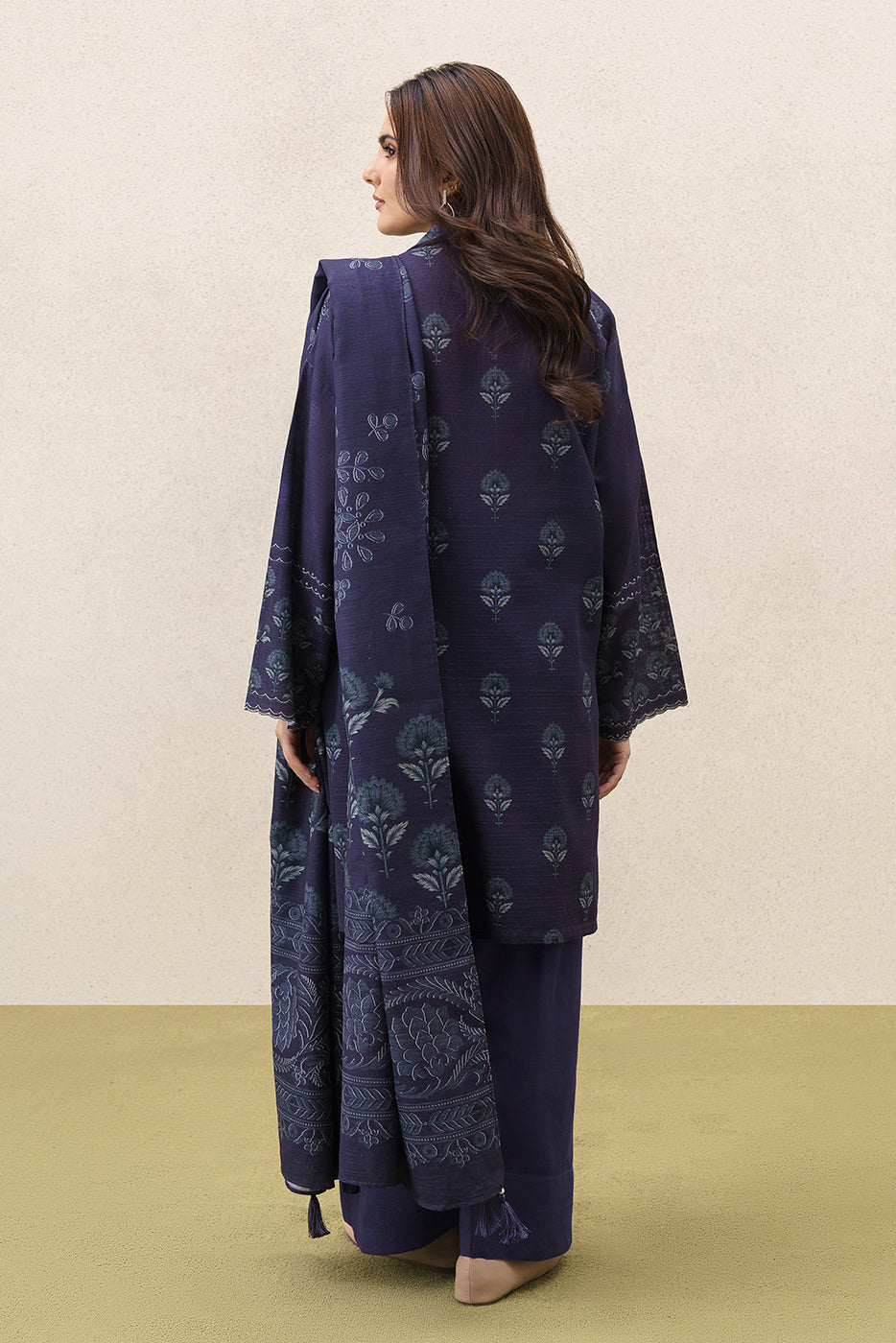 3 PIECE PRINTEDED SLUB KHADDAR SUIT-INDIGO VEIL (UNSTITCHED)