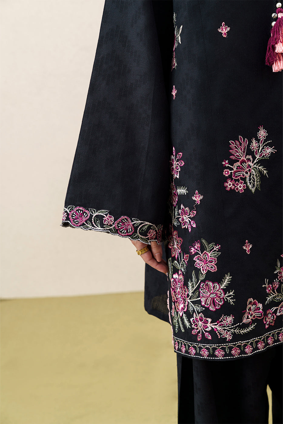 2 PIECE EMBROIDERED KHADDAR SUIT-MYSTIC BLOOM (UNSTITCHED)