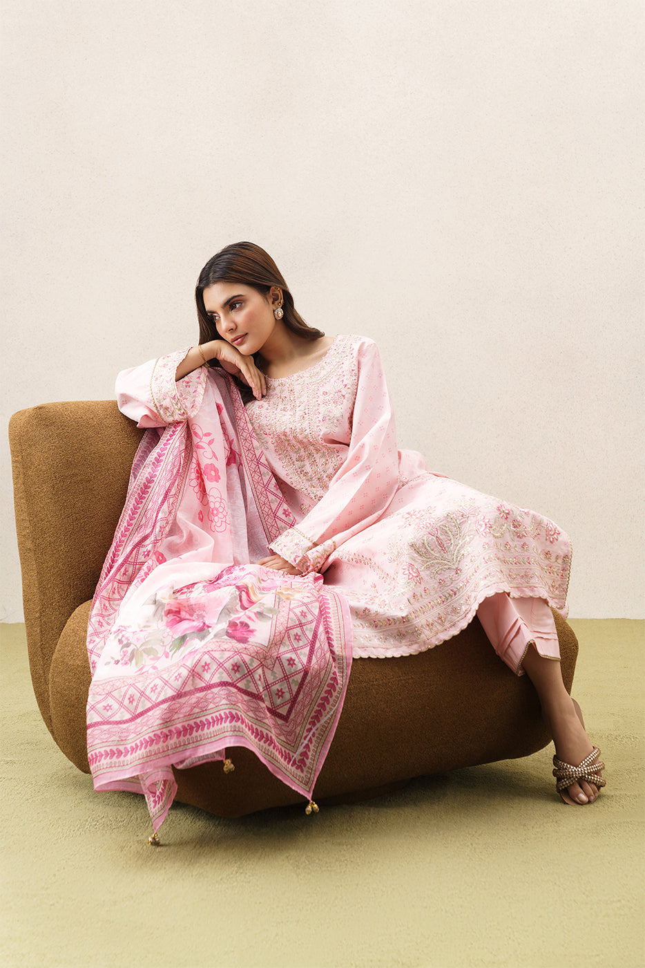 3 PIECE EMBROIDERED YARN DYED JACQUARD SUIT-ETHEREAL BLUSH (UNSTITCHED)