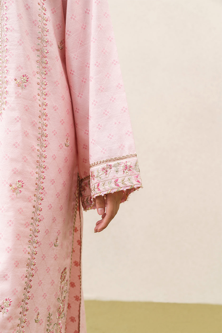 3 PIECE EMBROIDERED YARN DYED JACQUARD SUIT-ETHEREAL BLUSH (UNSTITCHED)