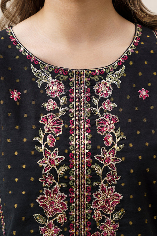 3 PIECE EMBROIDERED YARN DYED JACQUARD SUIT-GARNET GRACE (UNSTITCHED)