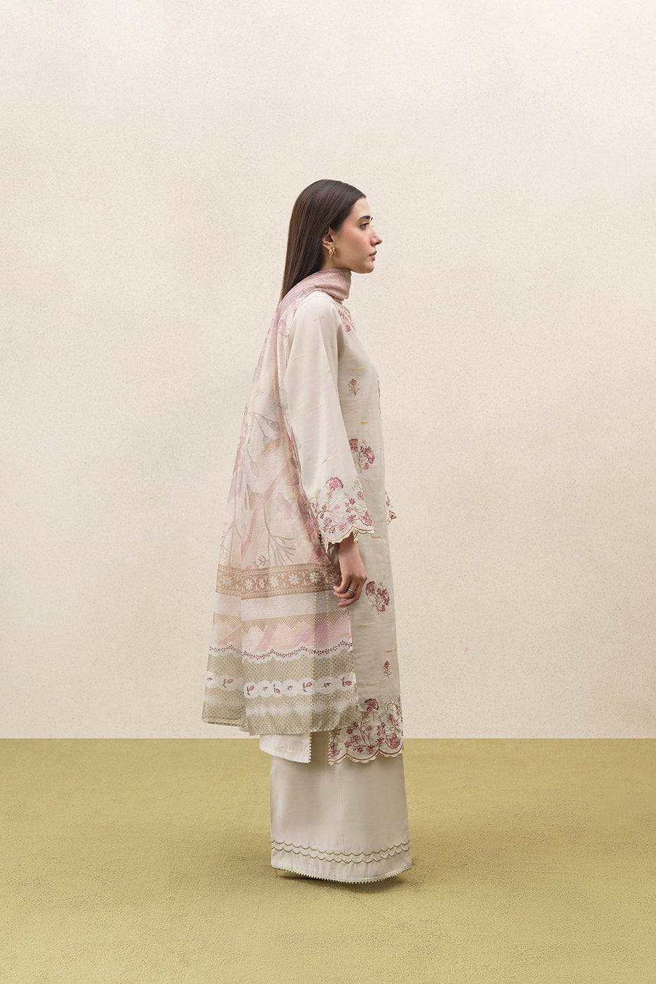 3 PIECE EMBROIDERED YARN DYED JACQUARD SUIT-SERENA GOLD (UNSTITCHED)