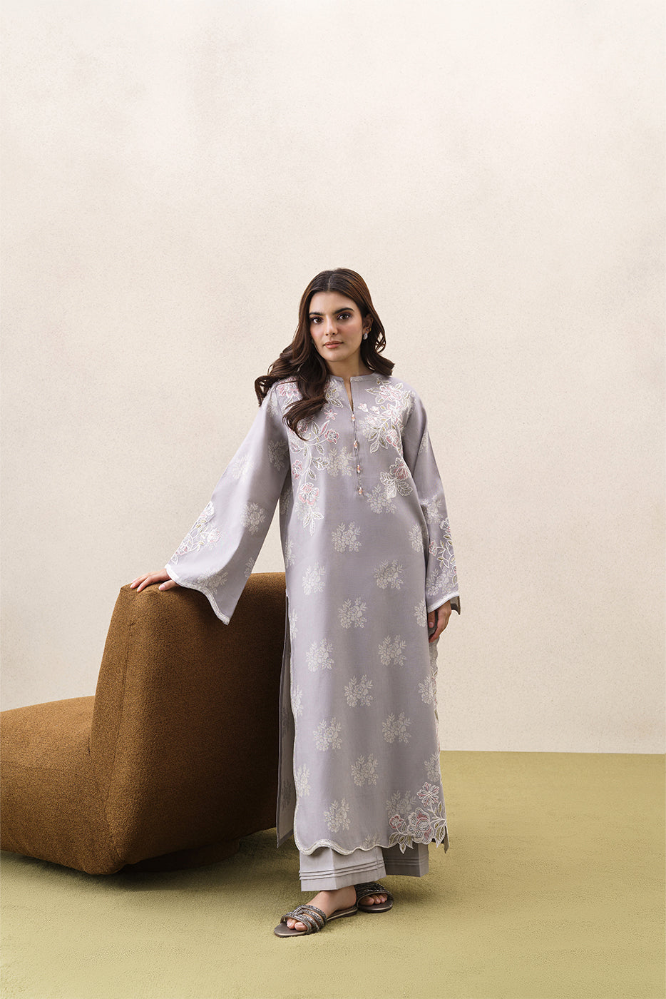 2 PIECE EMBROIDERED YARN DYED JACQUARD SUIT-PEARL HAZE (UNSTITCHED)