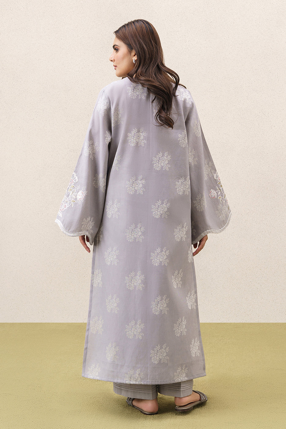 2 PIECE EMBROIDERED YARN DYED JACQUARD SUIT-PEARL HAZE (UNSTITCHED)