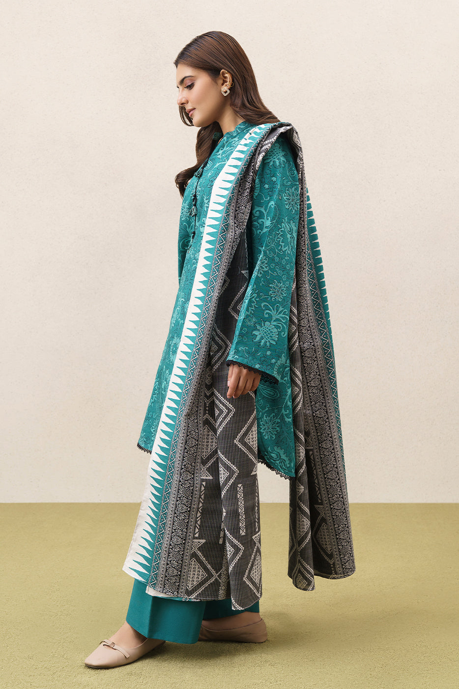 3 PIECE PRINTEDED SLUB KHADDAR SUIT-CELESTIAL TEAL (UNSTITCHED)