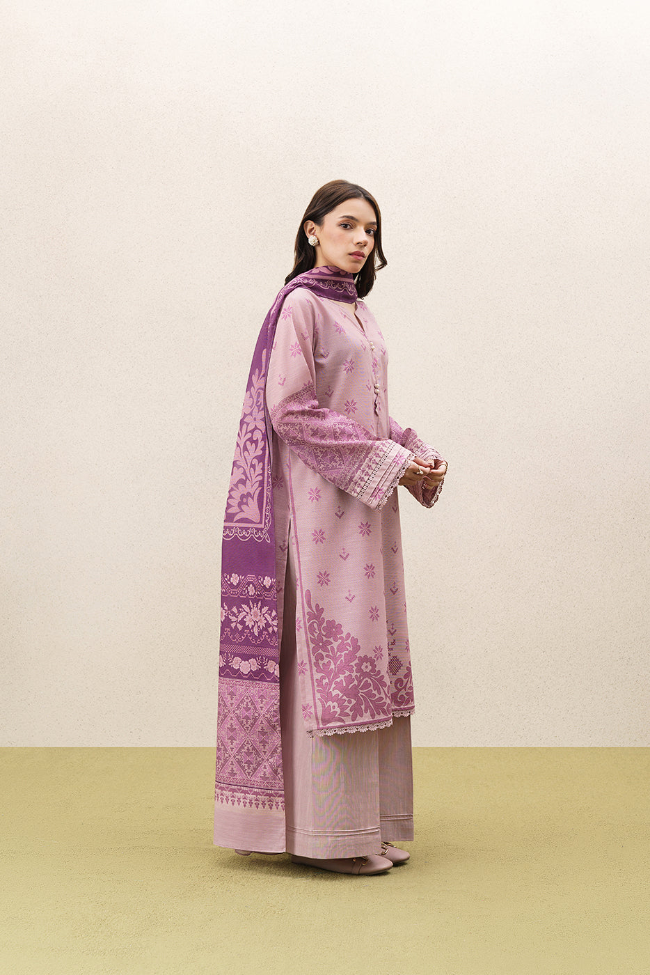 3 PIECE PRINTED KHADDAR SUIT-PASTEL MUSK (UNSTITCHED)