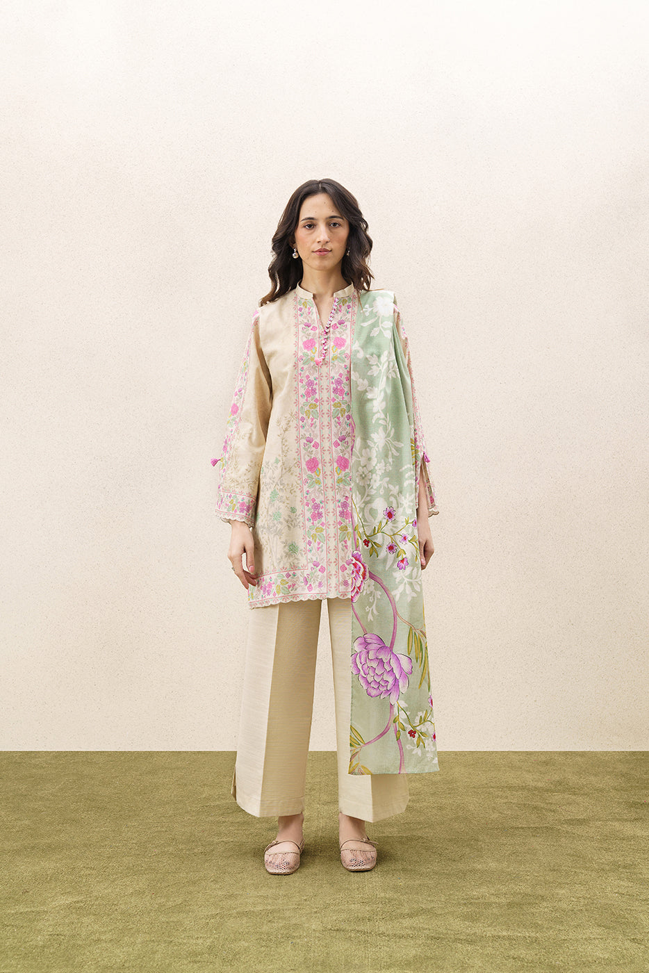 3 PIECE PRINTED KHADDAR SUIT-SERENCE CHINTZ (UNSTITCHED)
