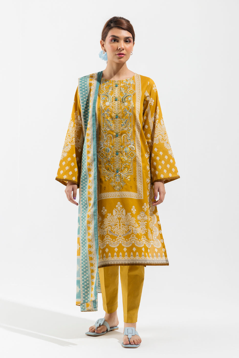 3 PIECE - EMBROIDERED LAWN SUIT - MEDALLIAN FIELD