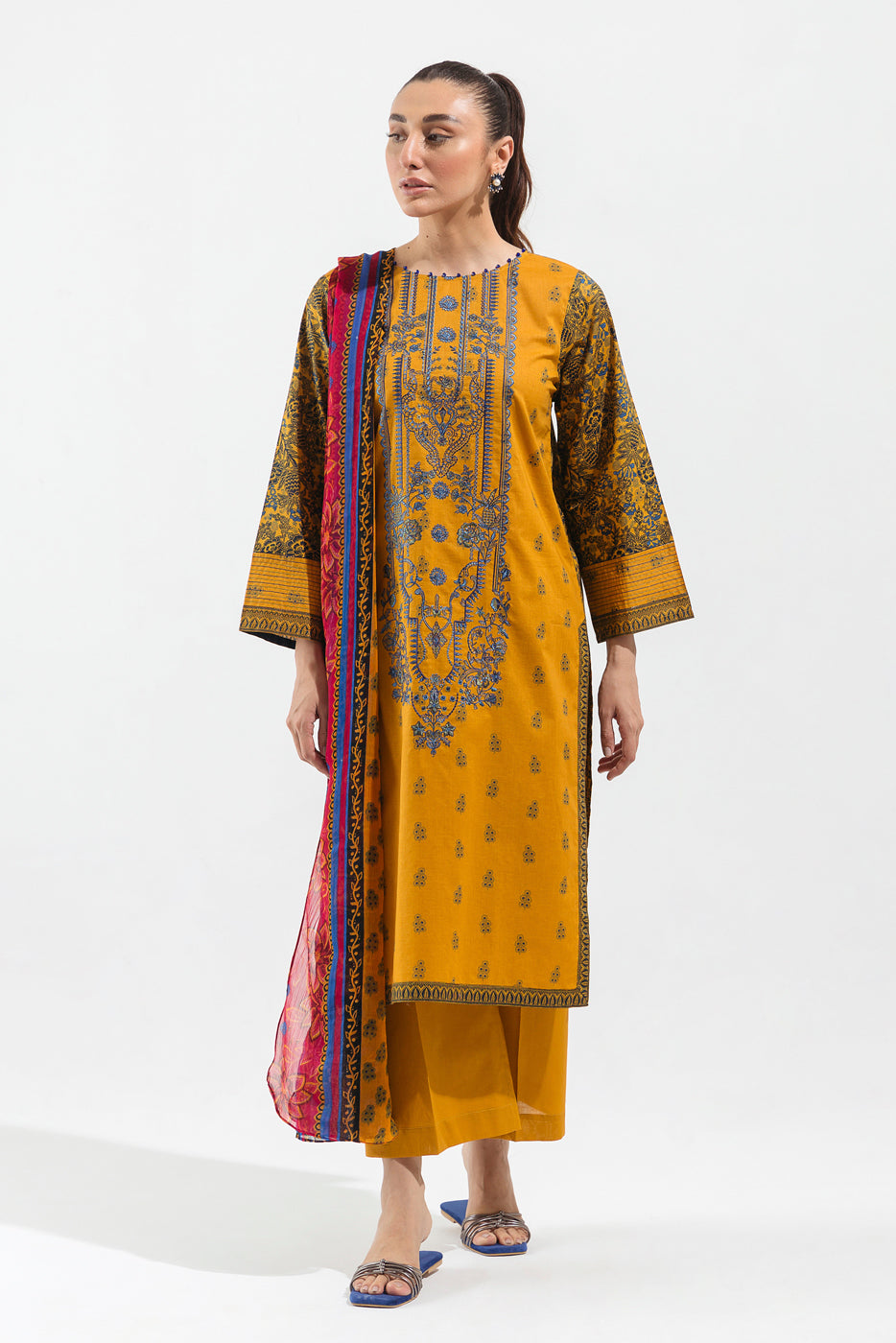 3 PIECE - EMBROIDERED LAWN SUIT - MEDALLION FIELDS