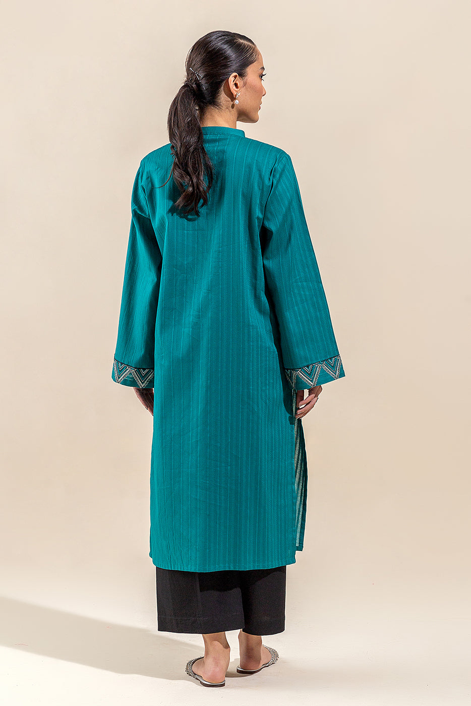 1 PIECE EMBROIDERED LENO KARRA SHIRT-TEAL AURA(UNSTITCHED)