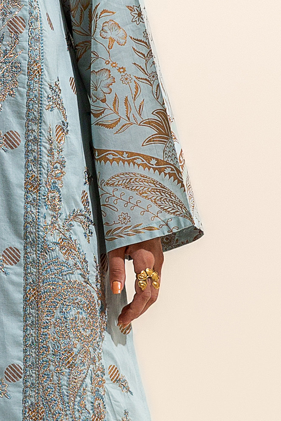 3 PIECE EMBROIDERED LAWN SUIT-ARCTIC AURORA (UNSTITCHED)