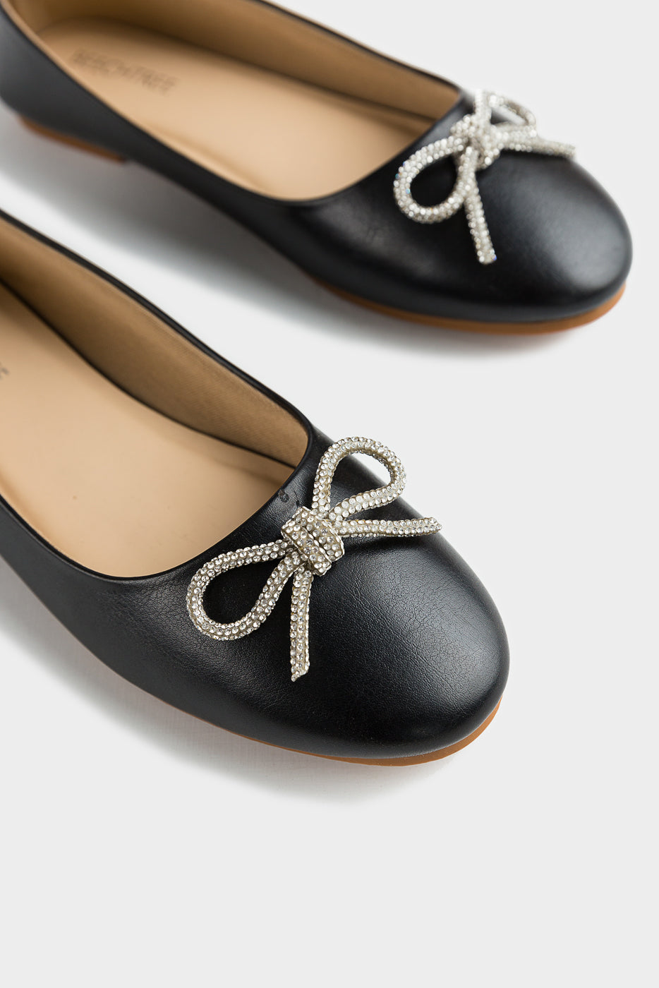 FOOTWEAR