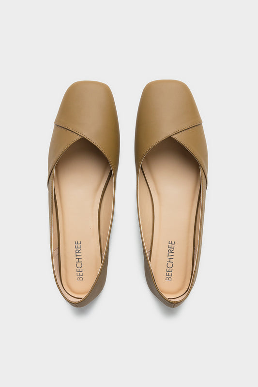 FOOTWEAR