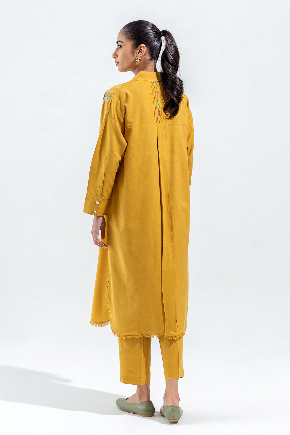 2 PIECE EMBROIDERED CHAMBRAY SUIT (PRET)