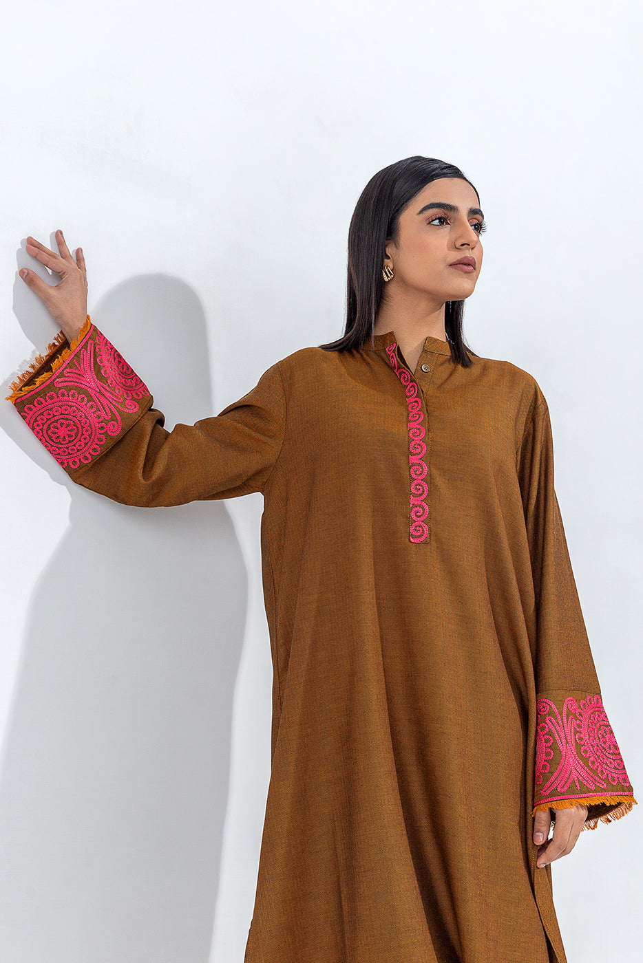 EMBROIDERED YARN DYED SHIRT(PRET) - BEECHTREE