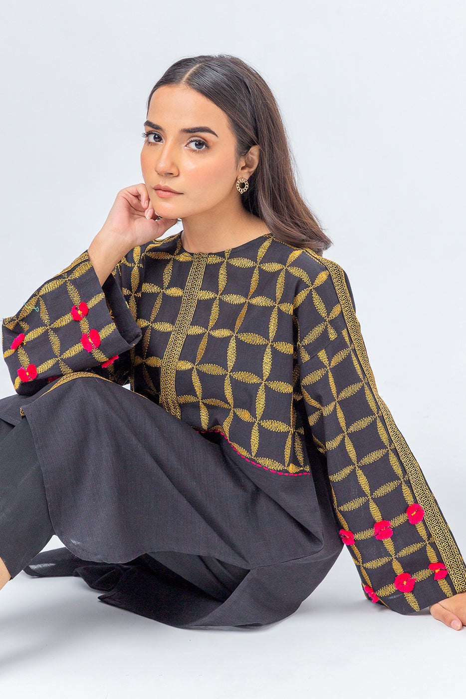 EMBROIDERED KHADDAR SHIRT (PRET)