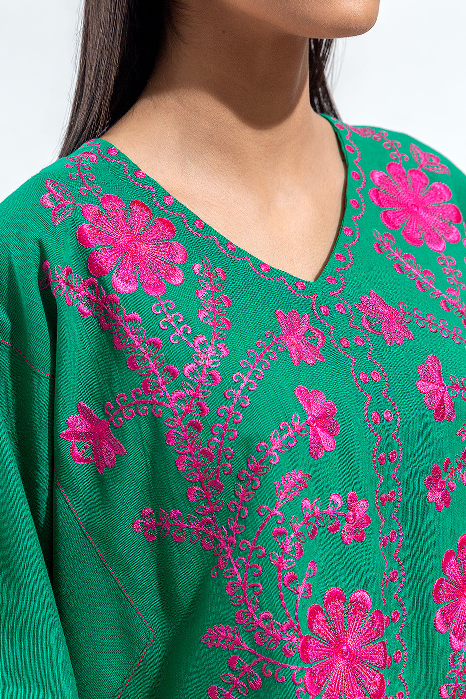 EMBROIDERED SLUB KHADDAR SHIRT(PRET)