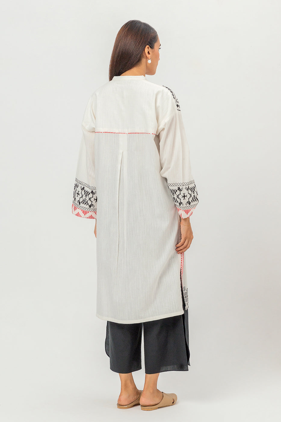 EMBROIDERED SLUB KHADDAR SHIRT (PRET)