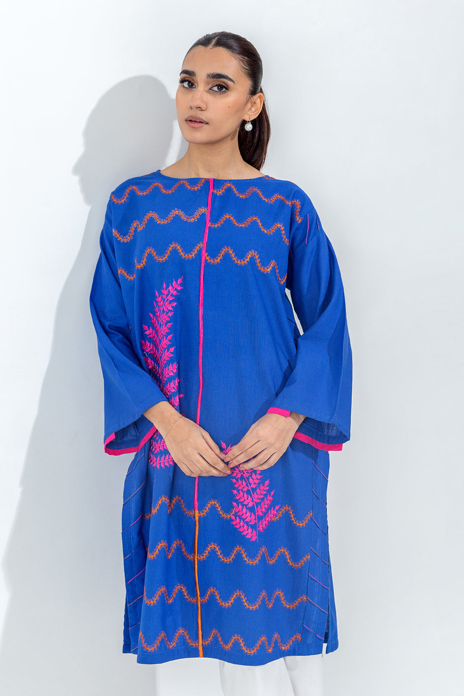 EMBROIDERED SLUB KHADDAR SHIRT (PRET)