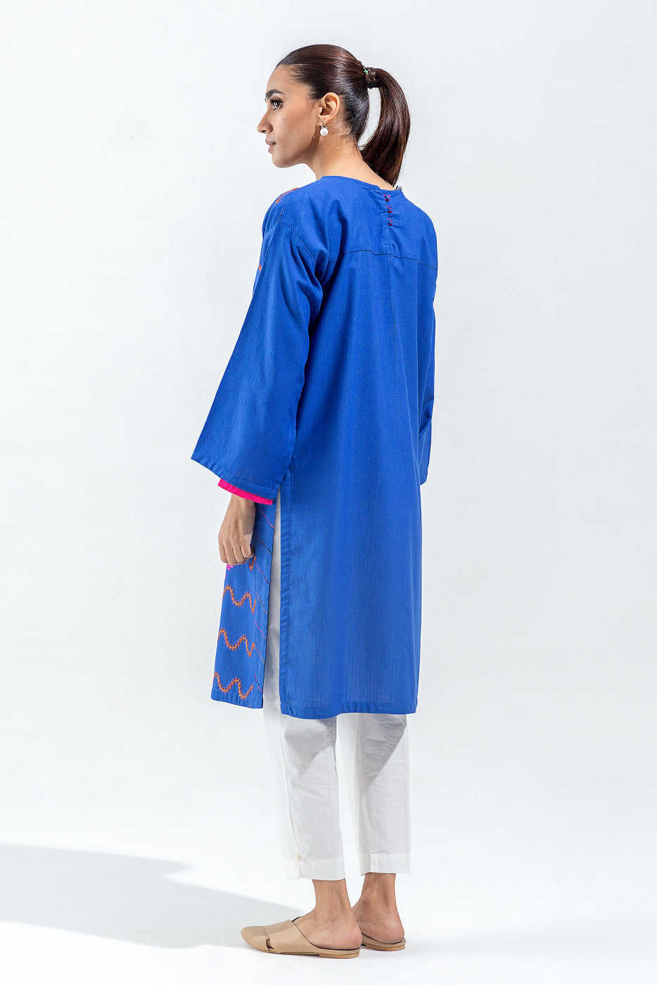 EMBROIDERED SLUB KHADDAR SHIRT (PRET)