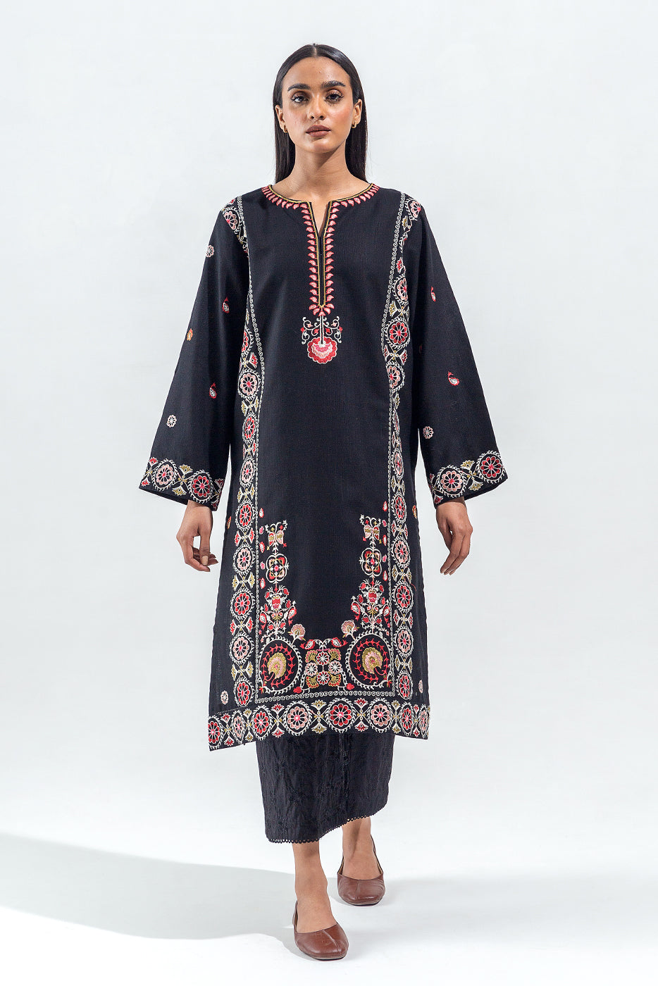 EMBROIDERED SLUB KHADDAR SHIRT (PRET)