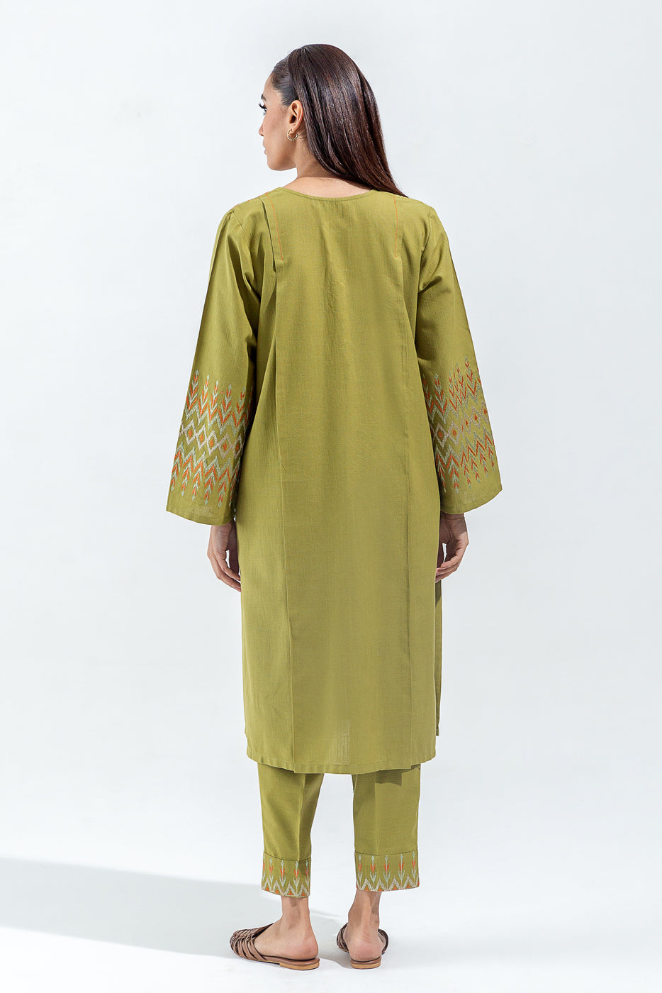 2 PIECE EMBROIDERED SLUB KHADDAR SUIT (PRET)