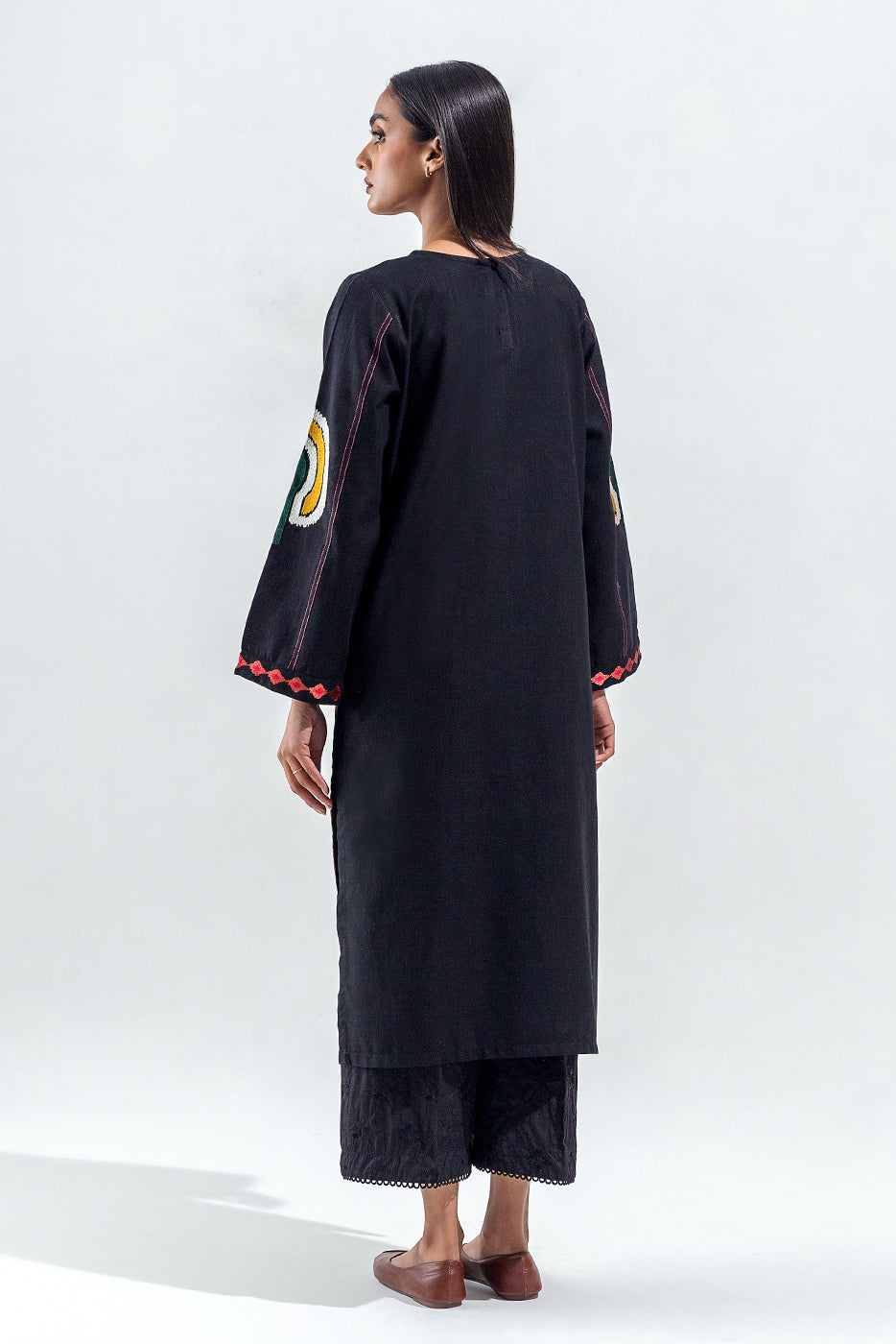 EMBROIDERED SLUB KHADDAR SHIRT (PRET)