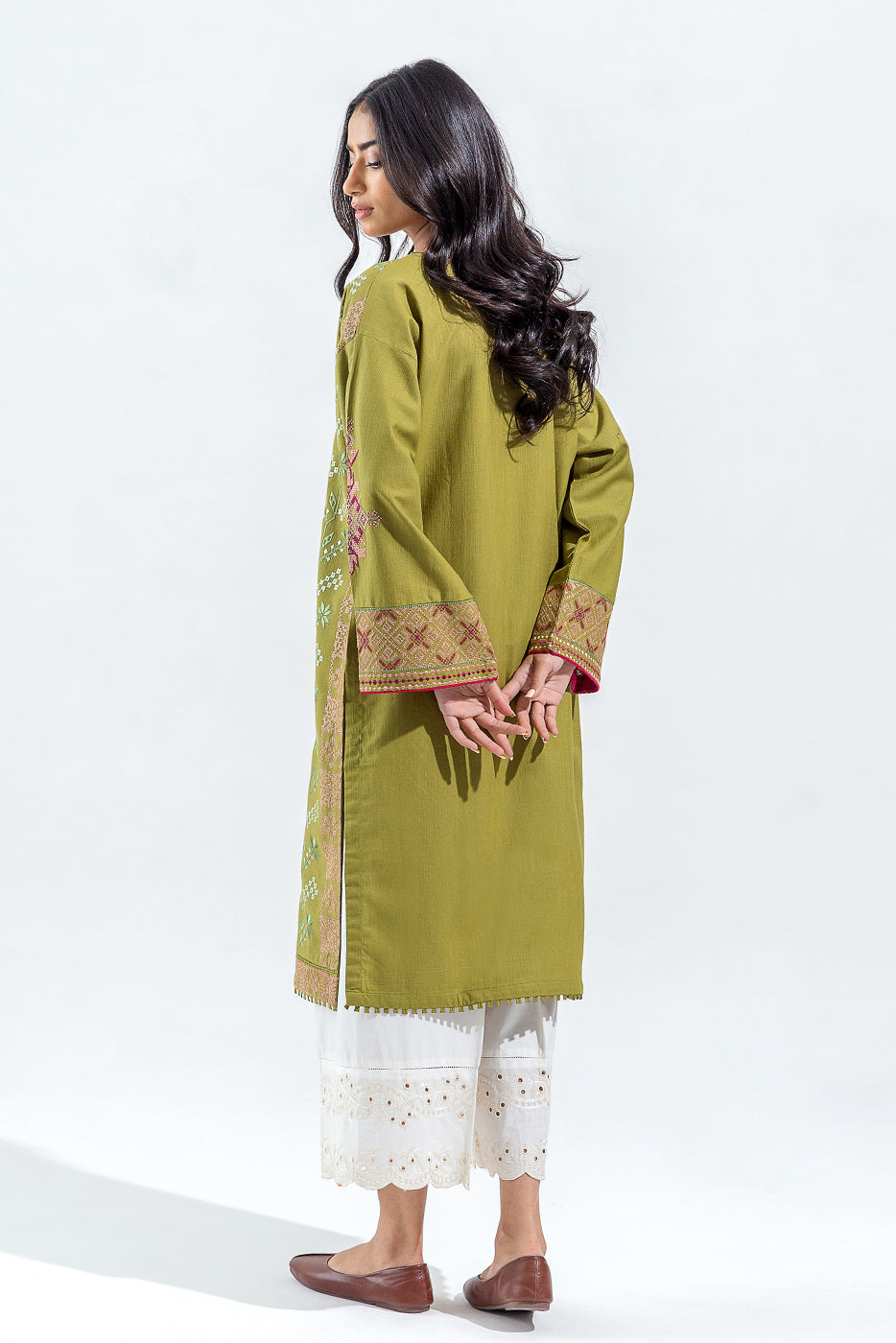 EMBROIDERED SLUB KHADDAR SHIRT (PRET)