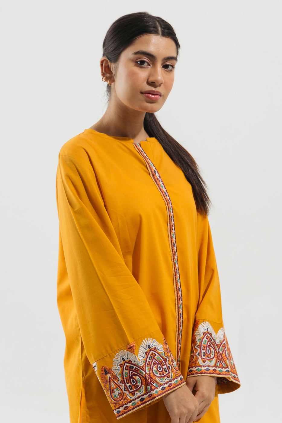 EMBROIDERED LAWN SHIRT (PRET)
