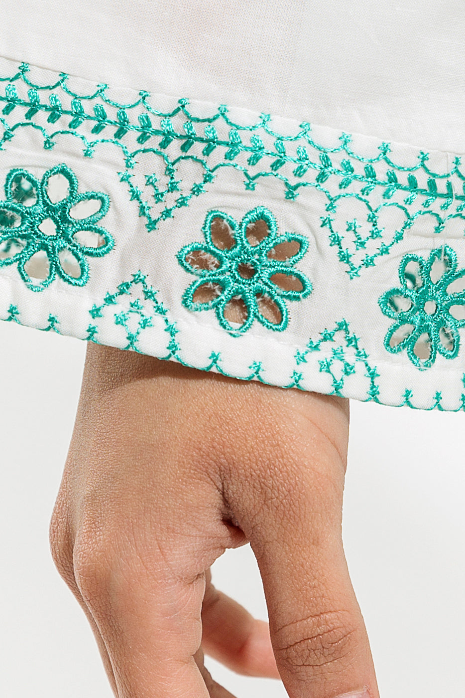 EMBROIDERED LAWN SHIRT (PRET)