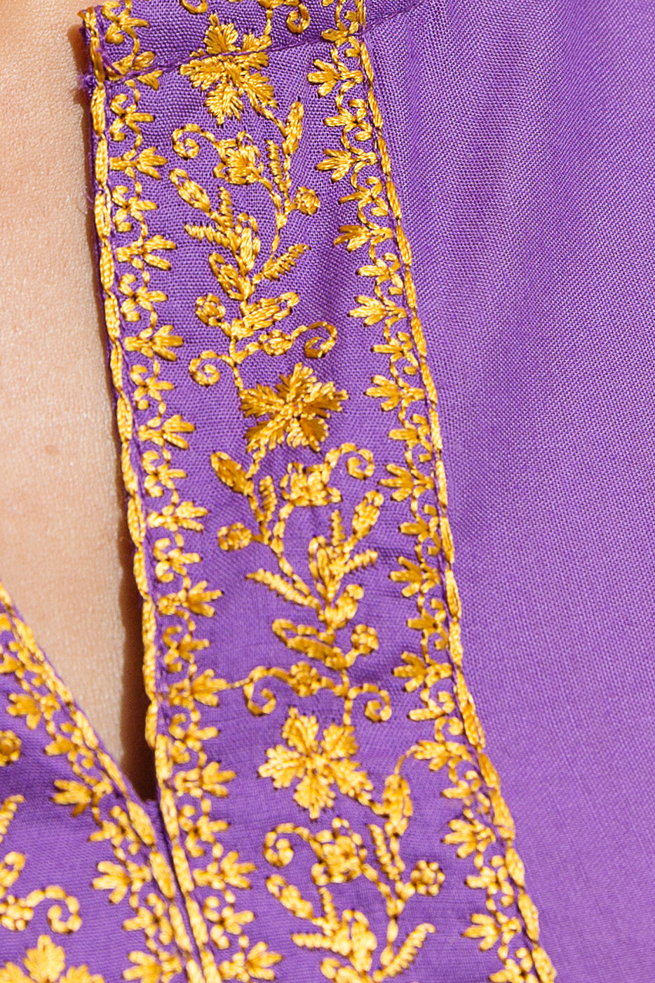 EMBROIDERED LAWN SHIRT(PRET)
