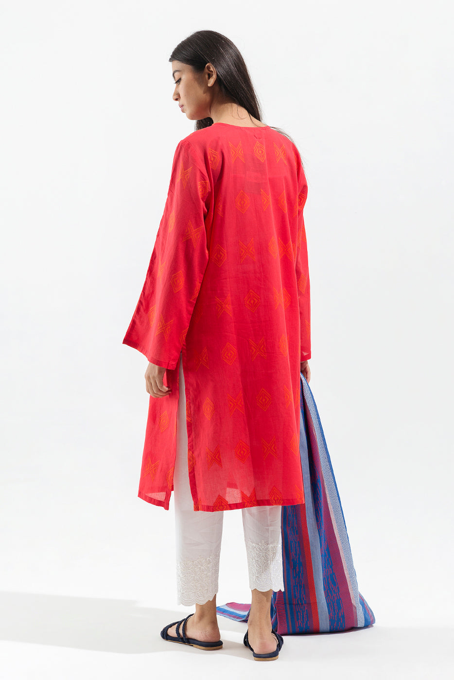 2 PIECE EMBROIDERED MULTI JACQUARD SUIT (PRET)