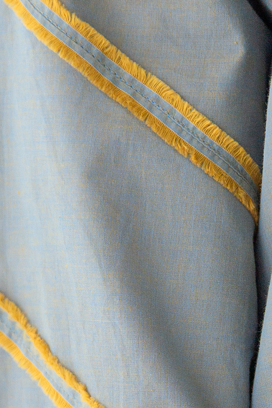 EMBROIDERED CHAMBRAY SHIRT (PRET)
