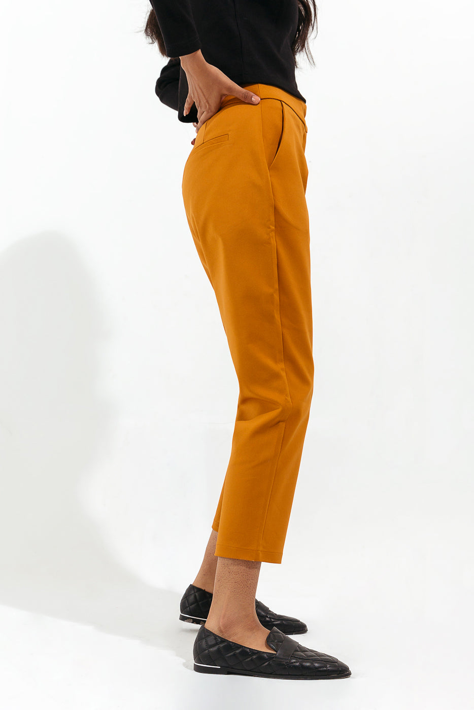 OCHRE CROPPED PANTS