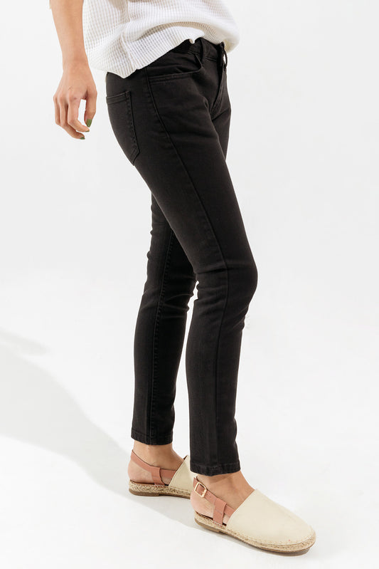 BLACK CROPPED SKINNY JEANS