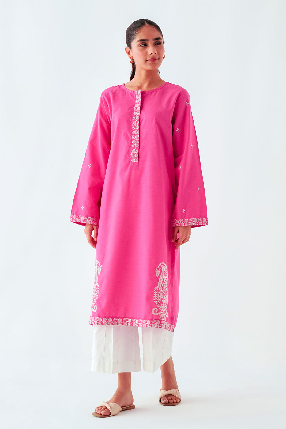 EMBROIDERED CHAMBRAY SHIRT (PRET)