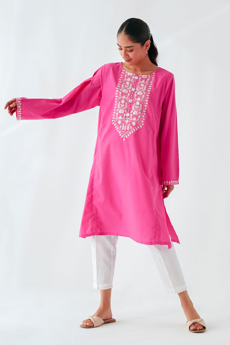 EMBROIDERED CHAMBRAY SHIRT (PRET)