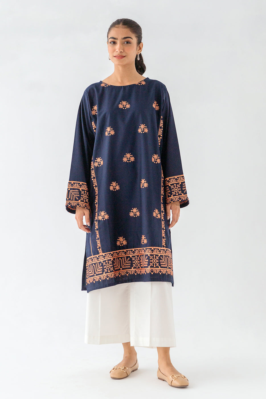 EMBROIDERED KHADDAR SHIRT (PRET)