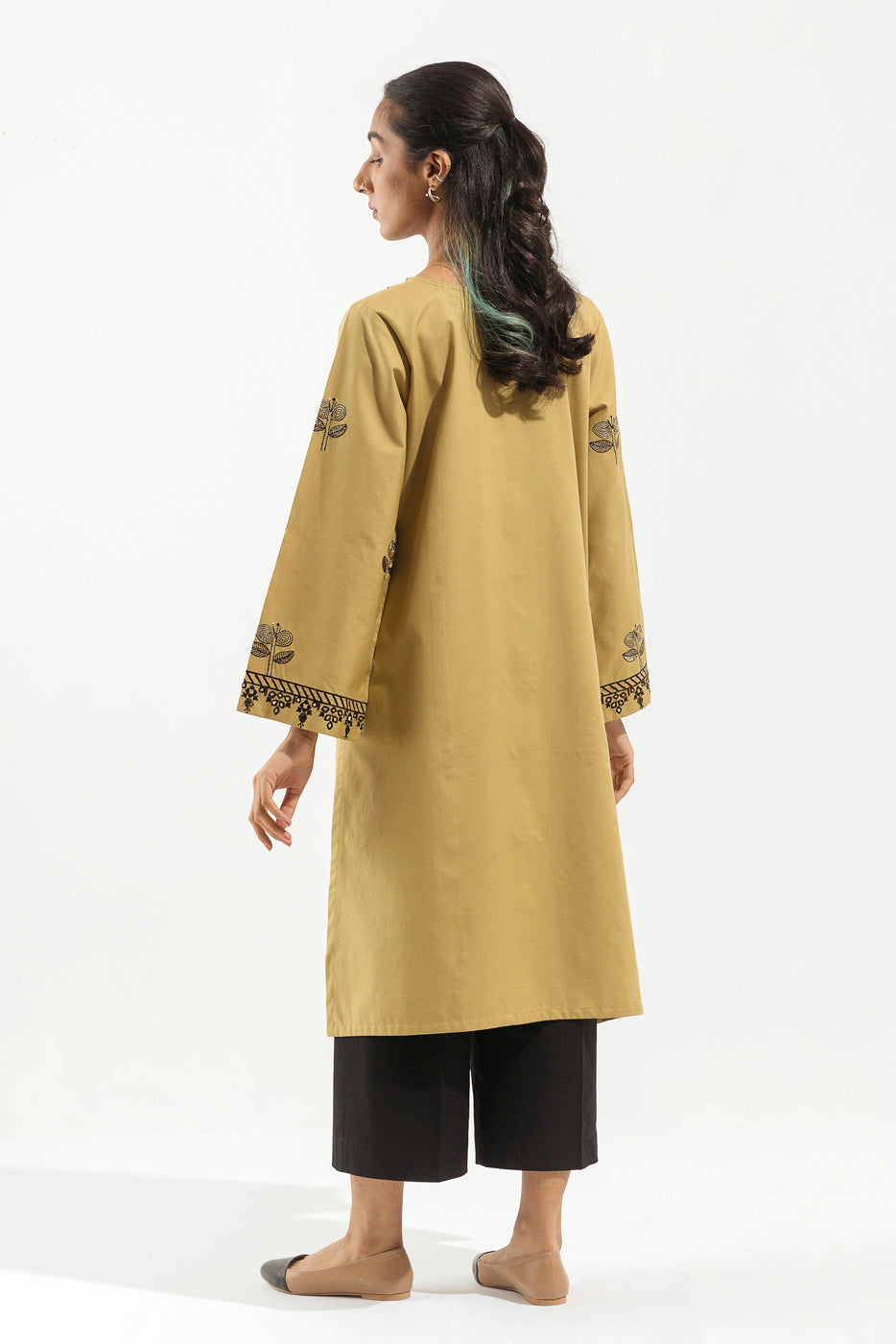 EMBROIDERED KHADDAR SHIRT (PRET)