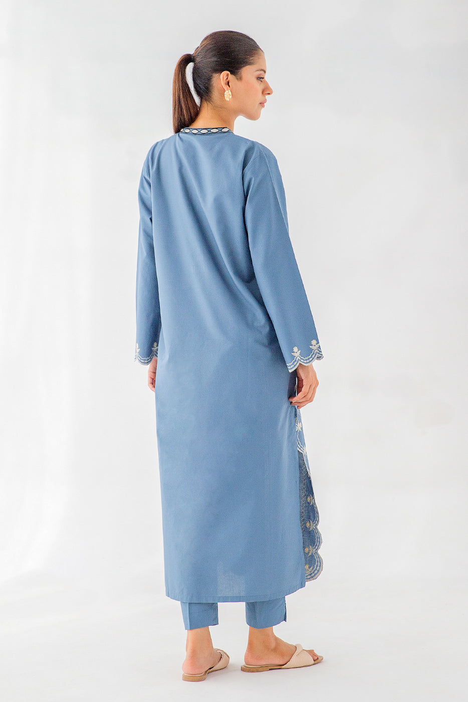 EMBROIDERED KHADDAR SHIRT (PRET)