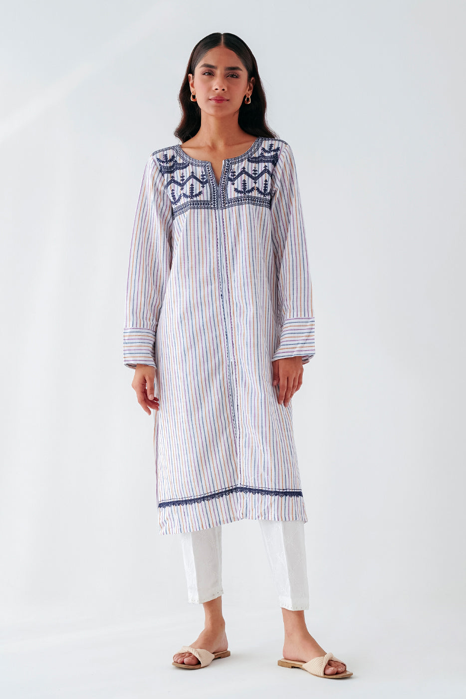 EMBROIDERED CHAMBRAY SHIRT (PRET)