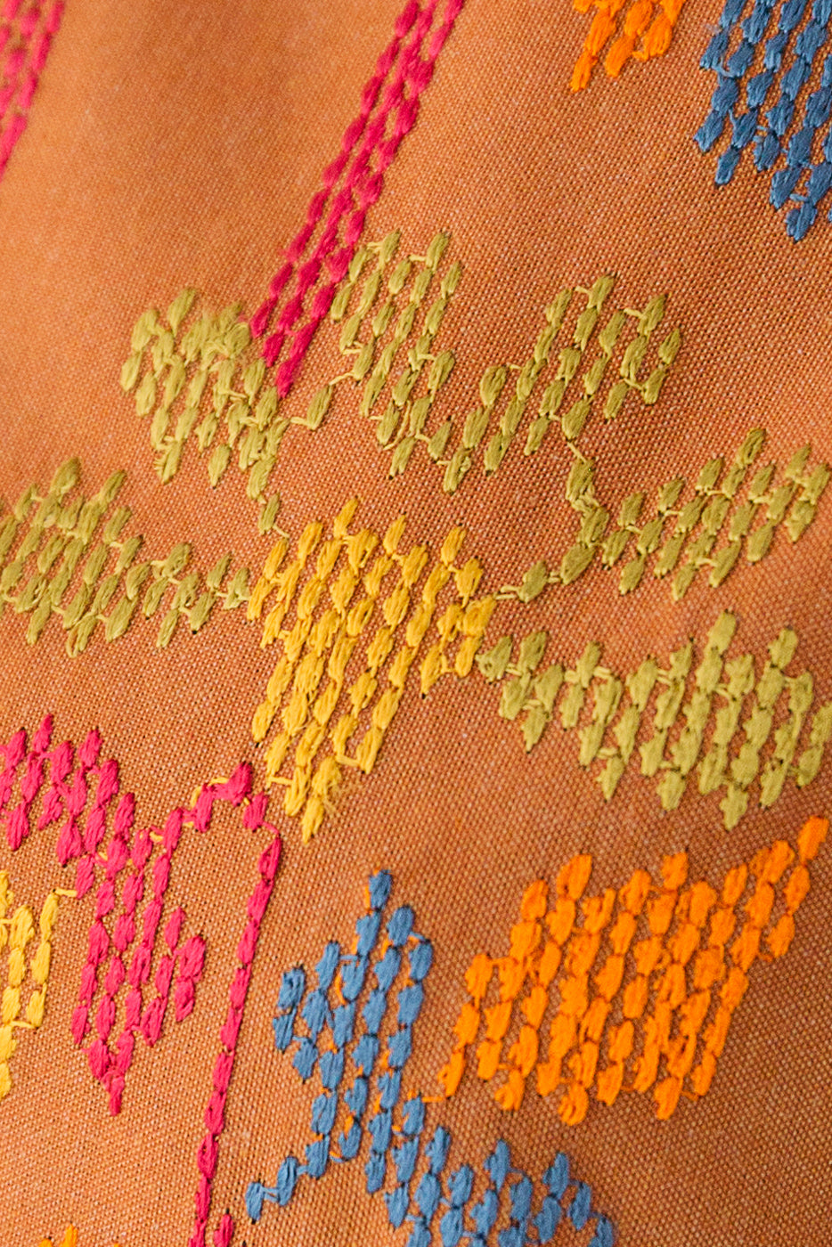 2 PIECE EMBROIDERED YARN DYED SUIT (PRET)