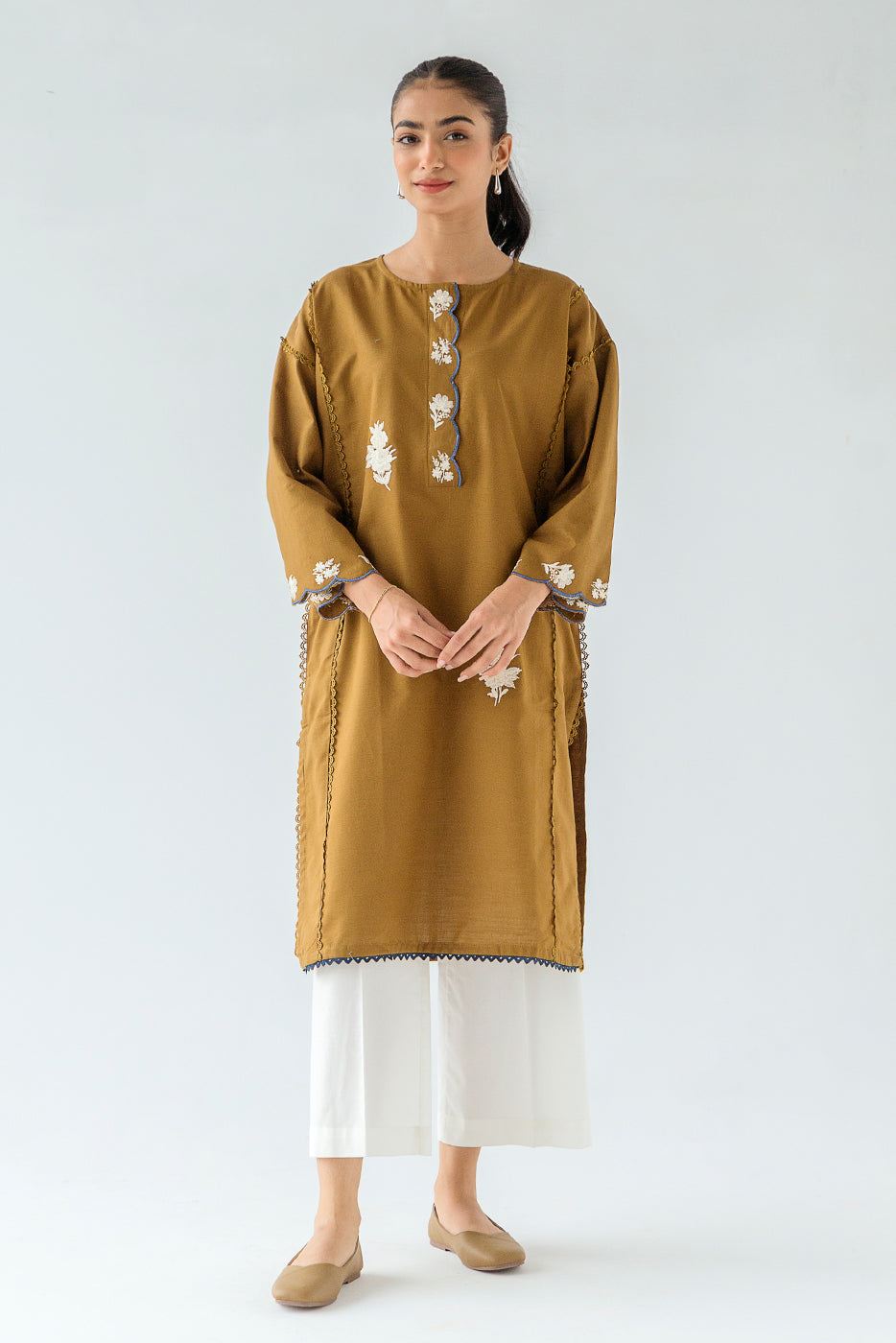 EMBROIDERED SLUB KHADDAR SHIRT (PRET)