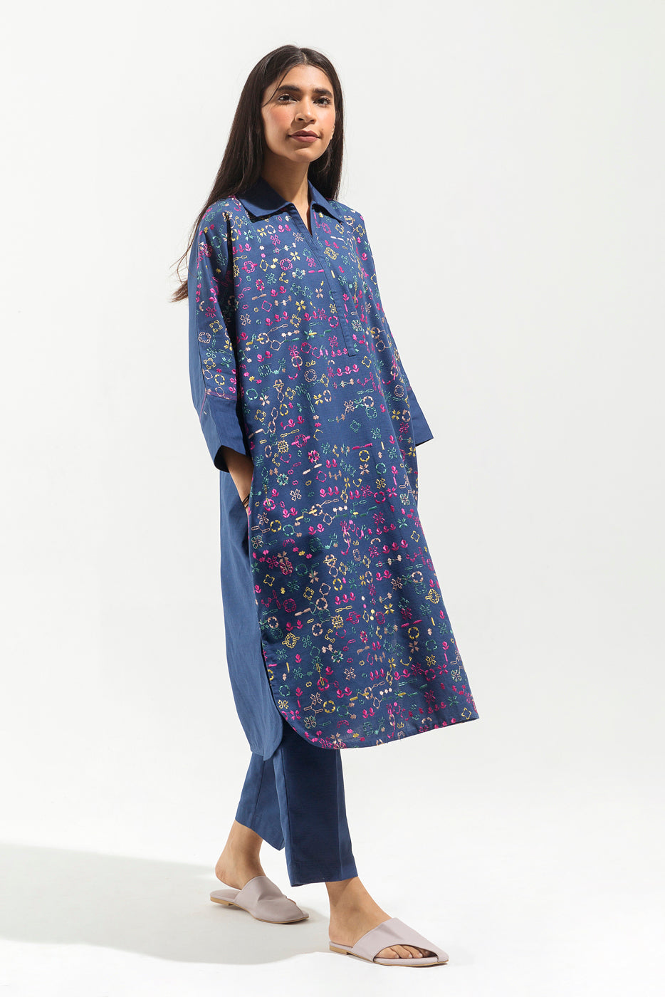 EMBROIDERED SLUB KHADDAR SHIRT (PRET)