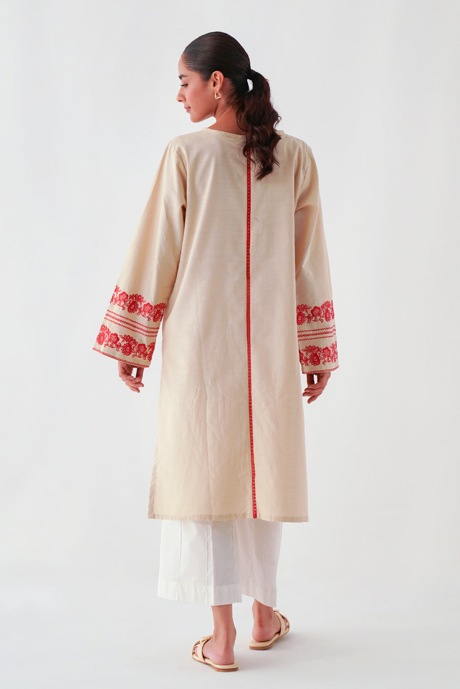 EMBROIDERED SLUB KHADDAR SHIRT (PRET)