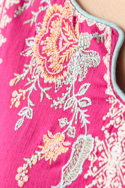 2 PIECE EMBROIDERED SLUB LAWN SUIT (LUXURY PRET)
