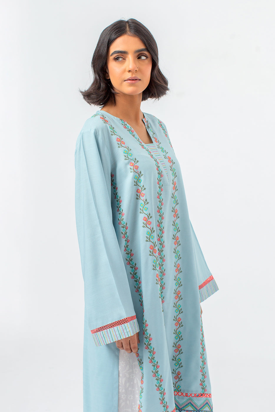 EMBROIDERED VISCOSE SLUB SHIRT (PRET)