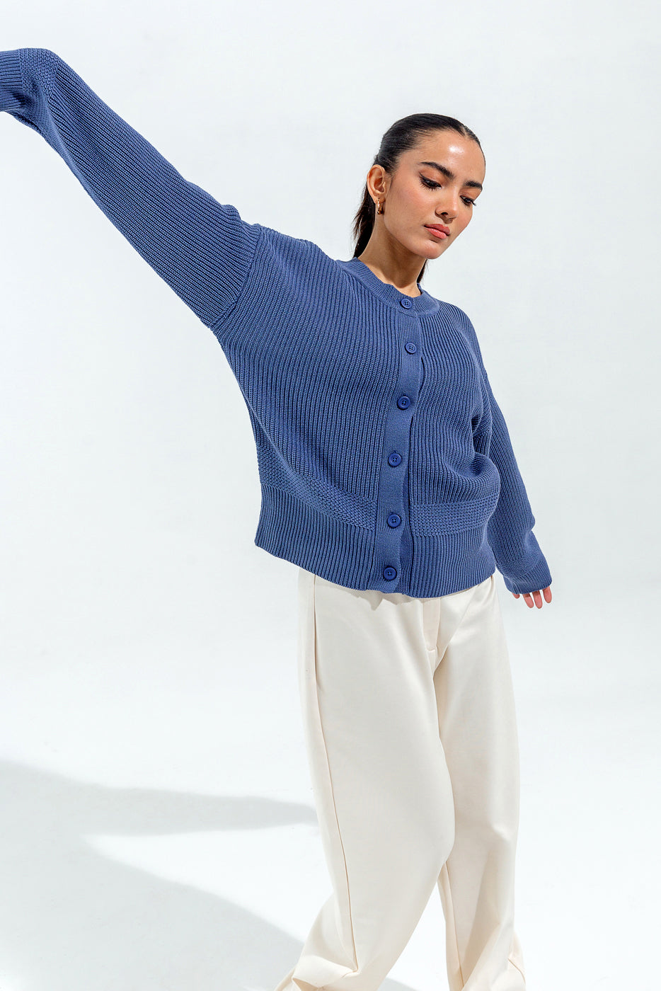 KNITTED CREW NECK CARDIGAN