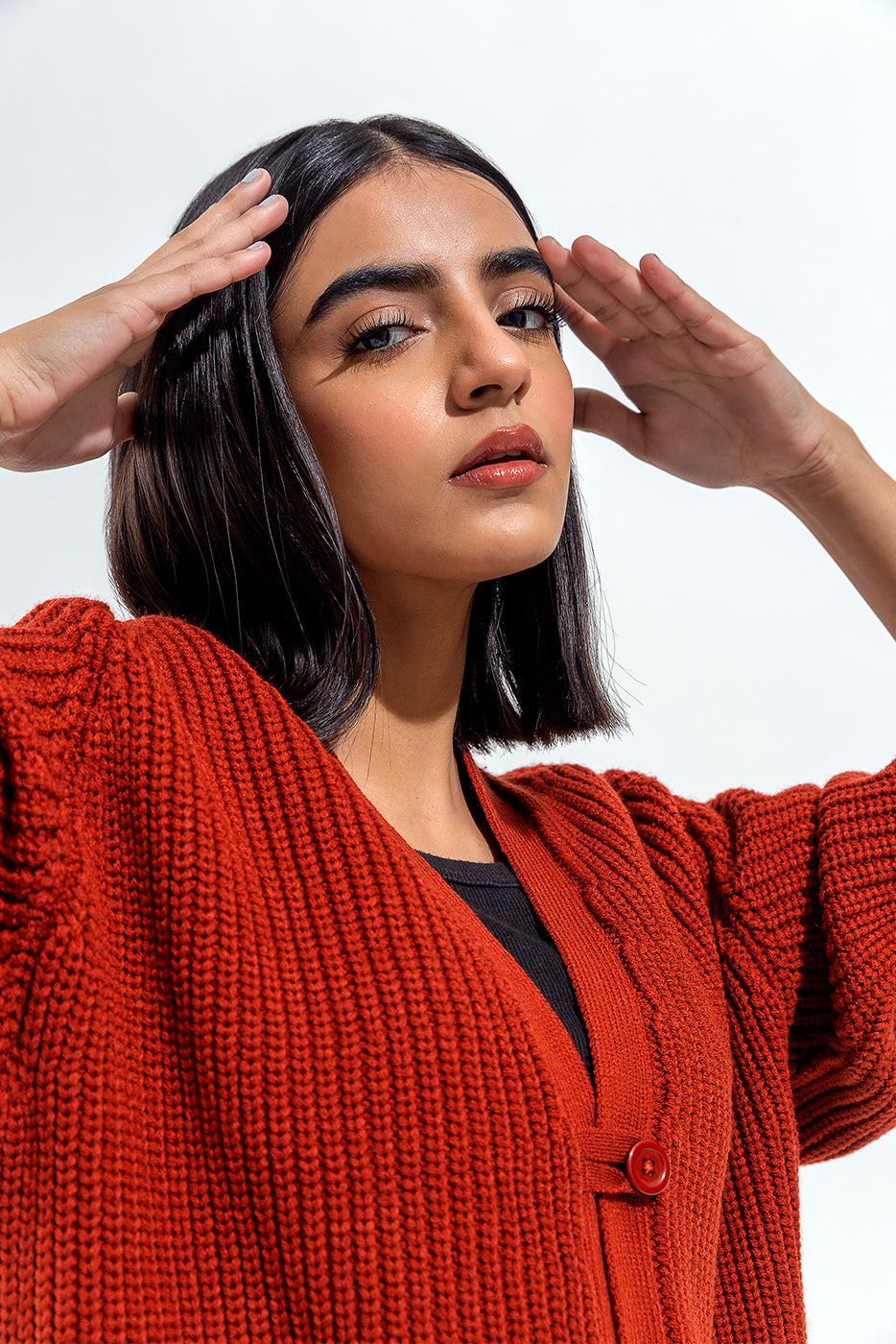 KNITTED CARDIGAN