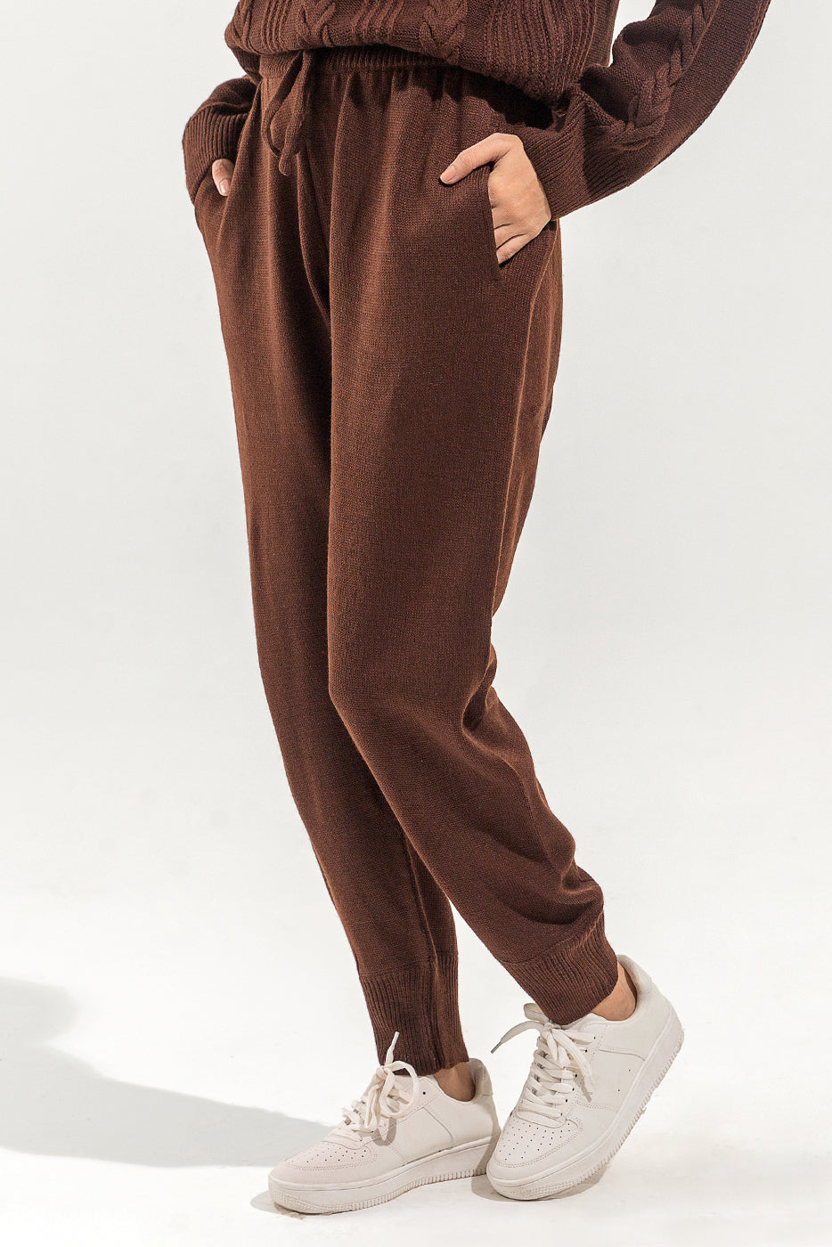 KNITTED JOGGER PANTS